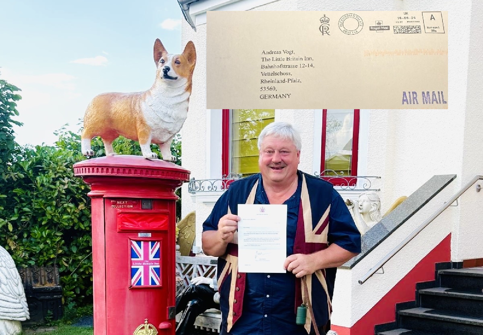 Gary Blackburn mit Post aus dem Buckingham-Palast. (Quelle: Andreas Vogt)