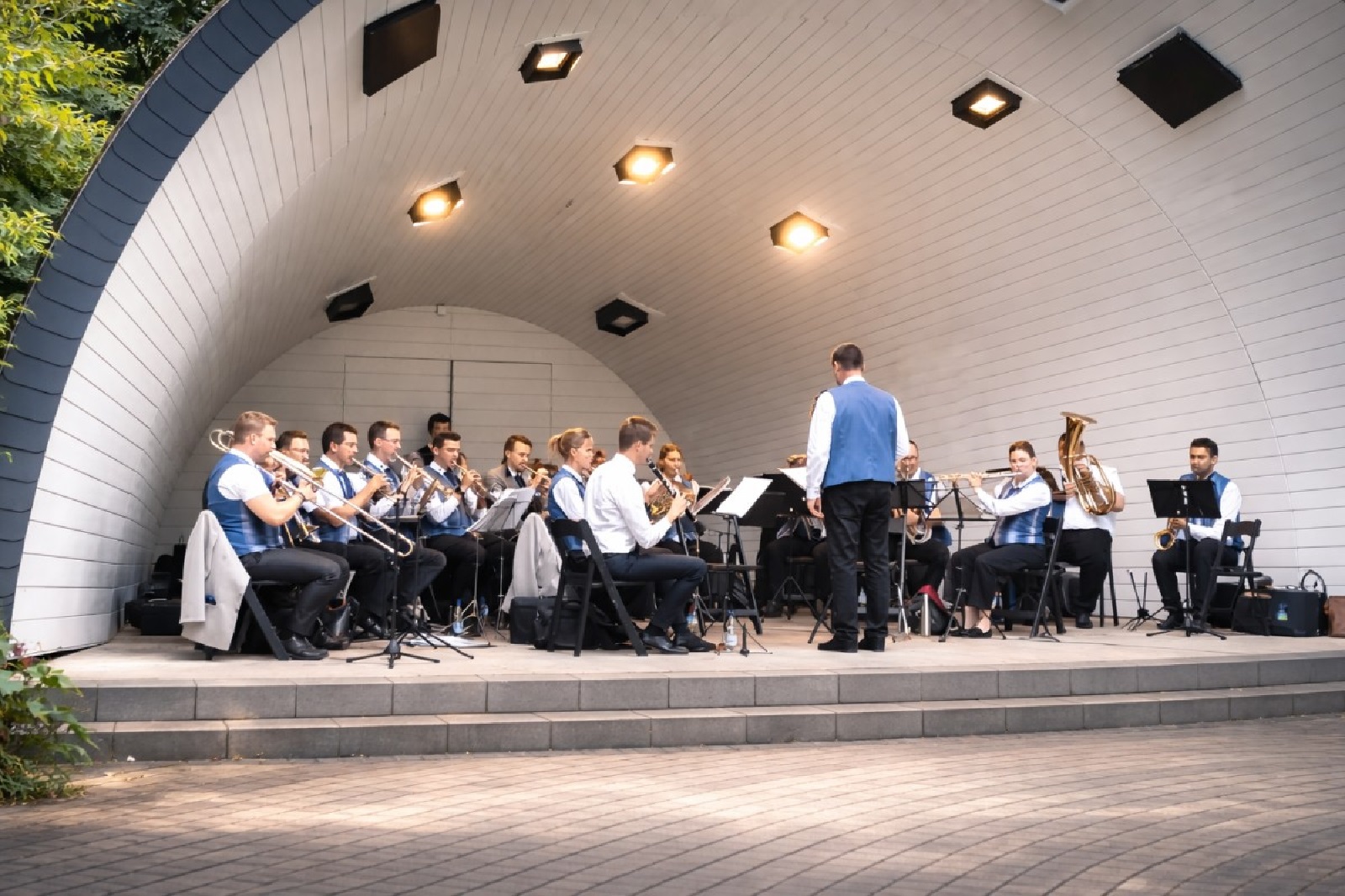 Blasorchester Marienstatt im Kurpark. (Quelle: Blasorchester Marienstatt)