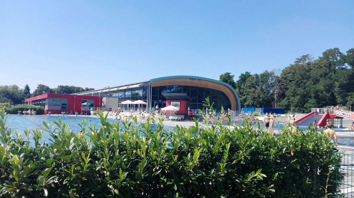 Freibad geschlossen wegen Rheinland-Pfalz-Meisterschaften im Schwimmen in der Deichwelle 