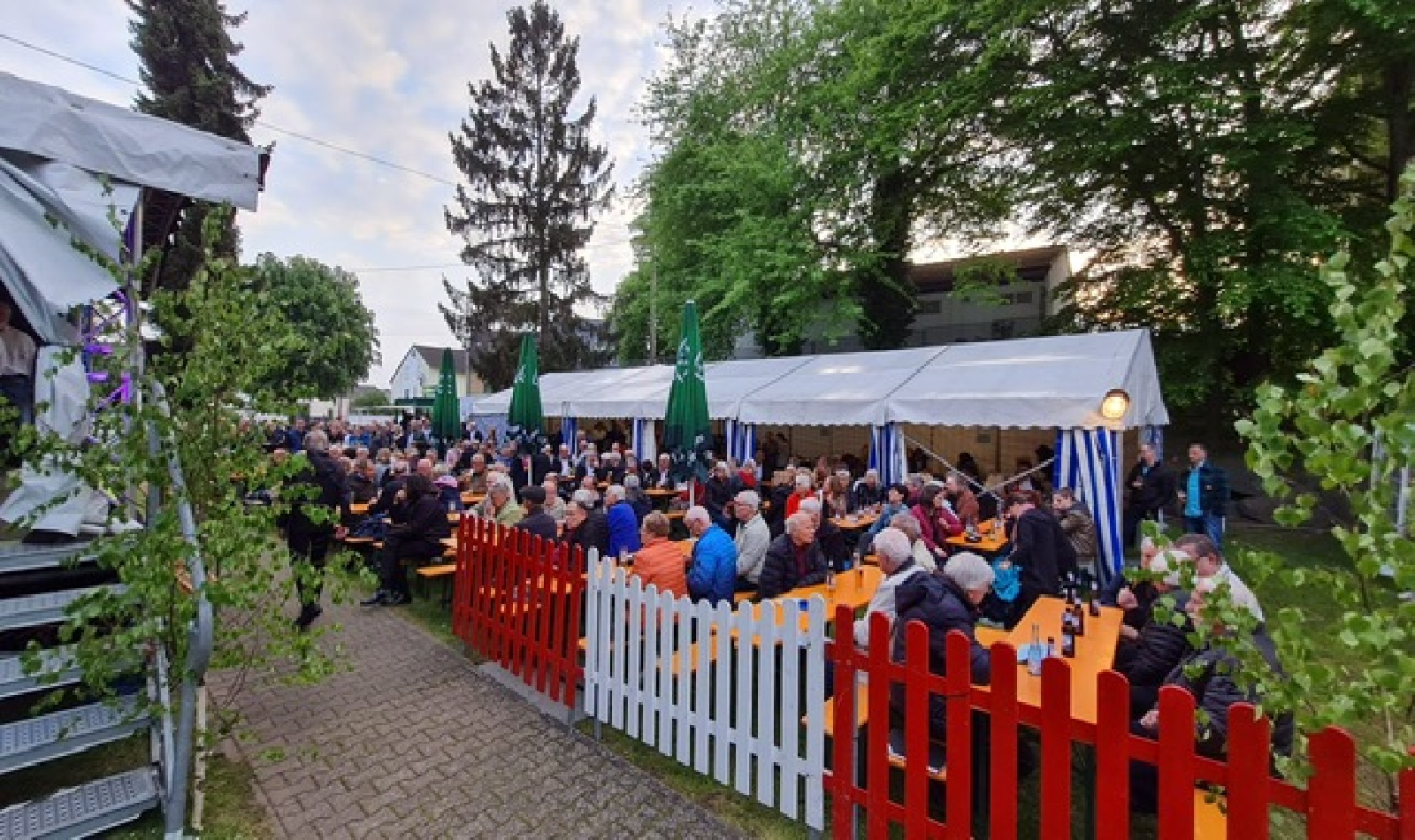 Fr�heres Fest. (Foto: Sebastian Auer/GV Rheinperle Weis)