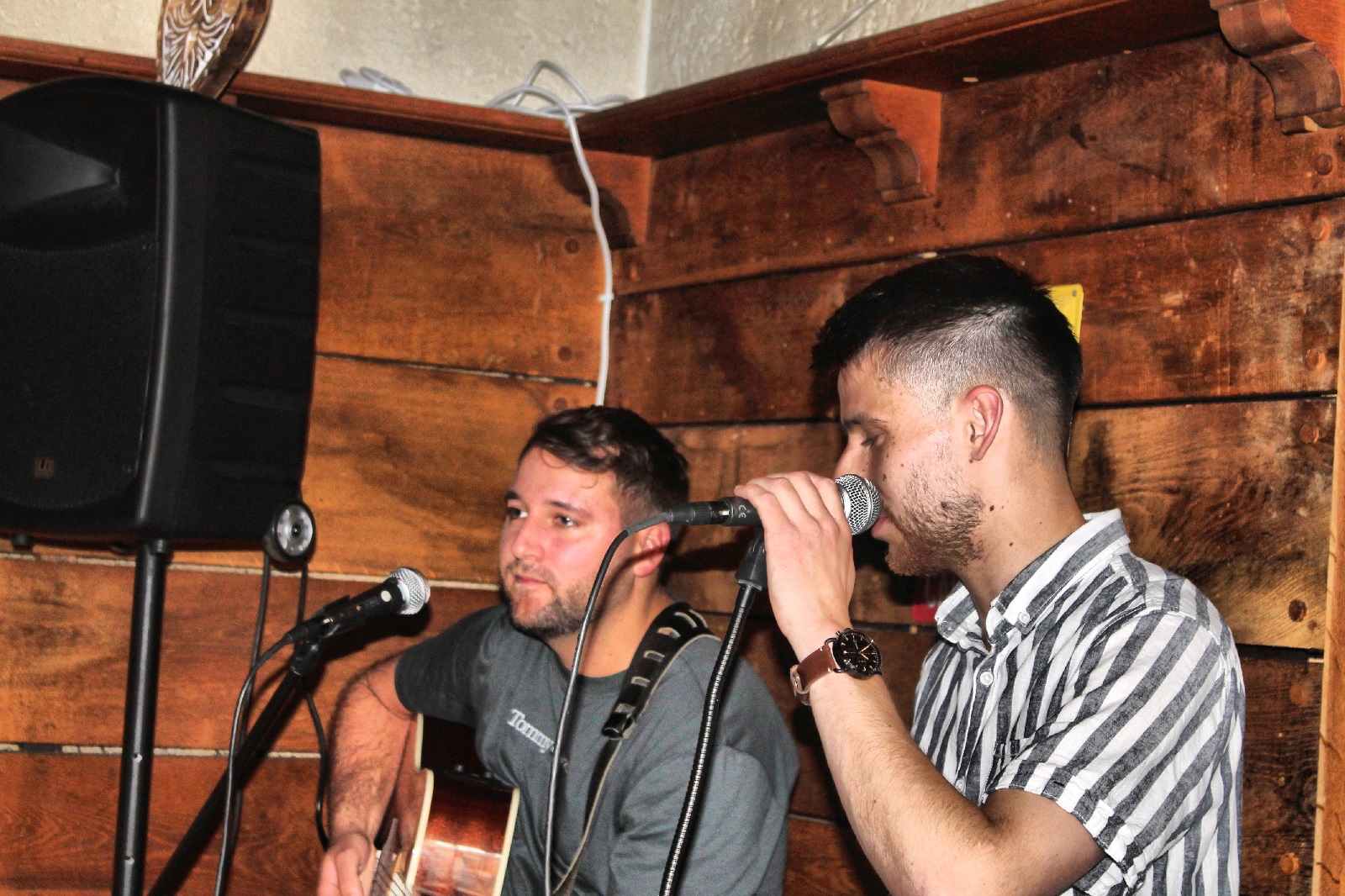 Musikalische Highlights im Betzdorfer Klosterhof: Frikadellezwofuffzisch in der Linde