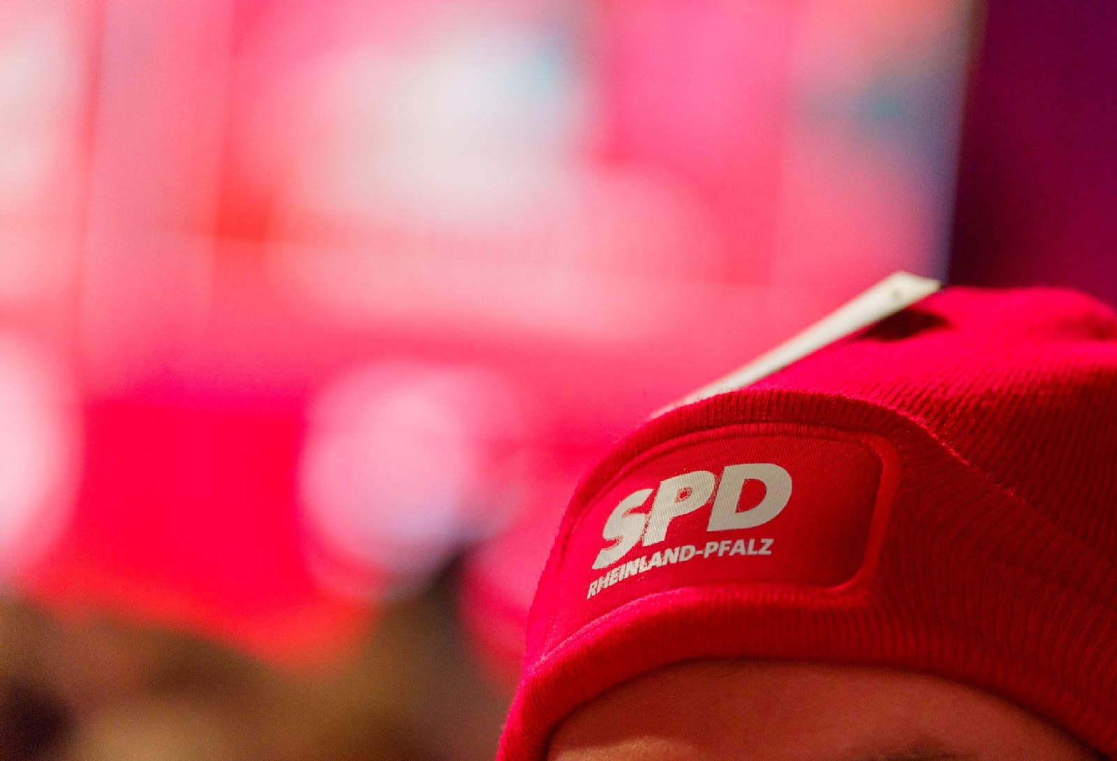 Sonderurlaub f�r Landesbeamte in Rheinland-Pfalz sorgt f�r Diskussionen