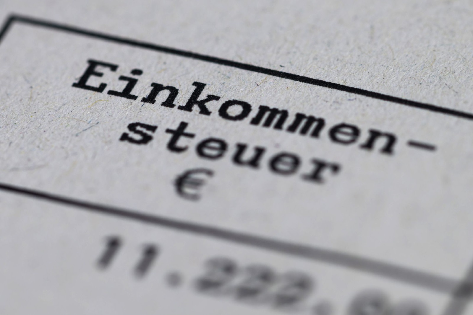 Steuerbescheid. (Foto: Robert Michael/dpa)