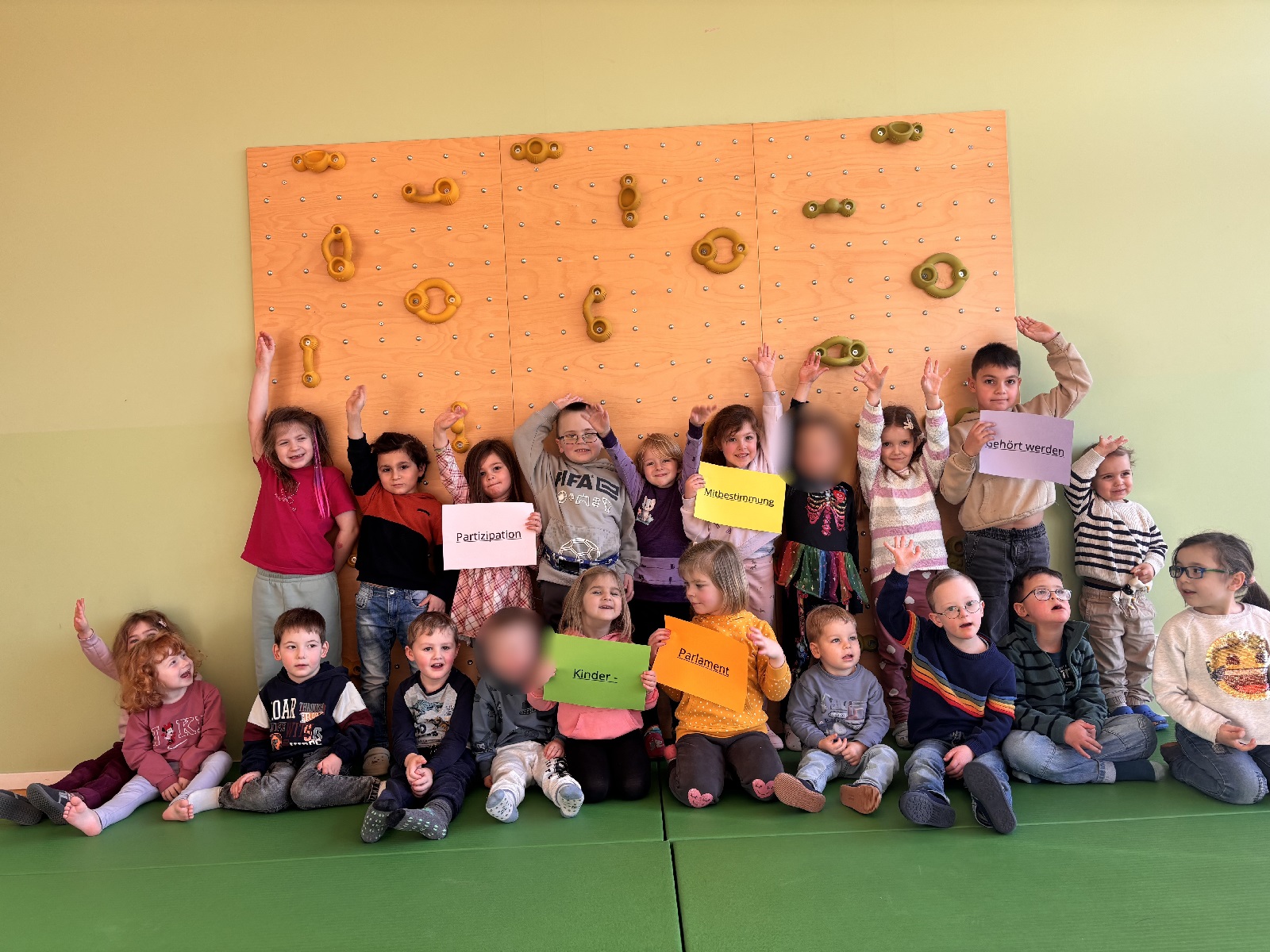 Diese Kinder wissen, was Partizipation bedeutet. (Quelle: Gerlinde R�der)