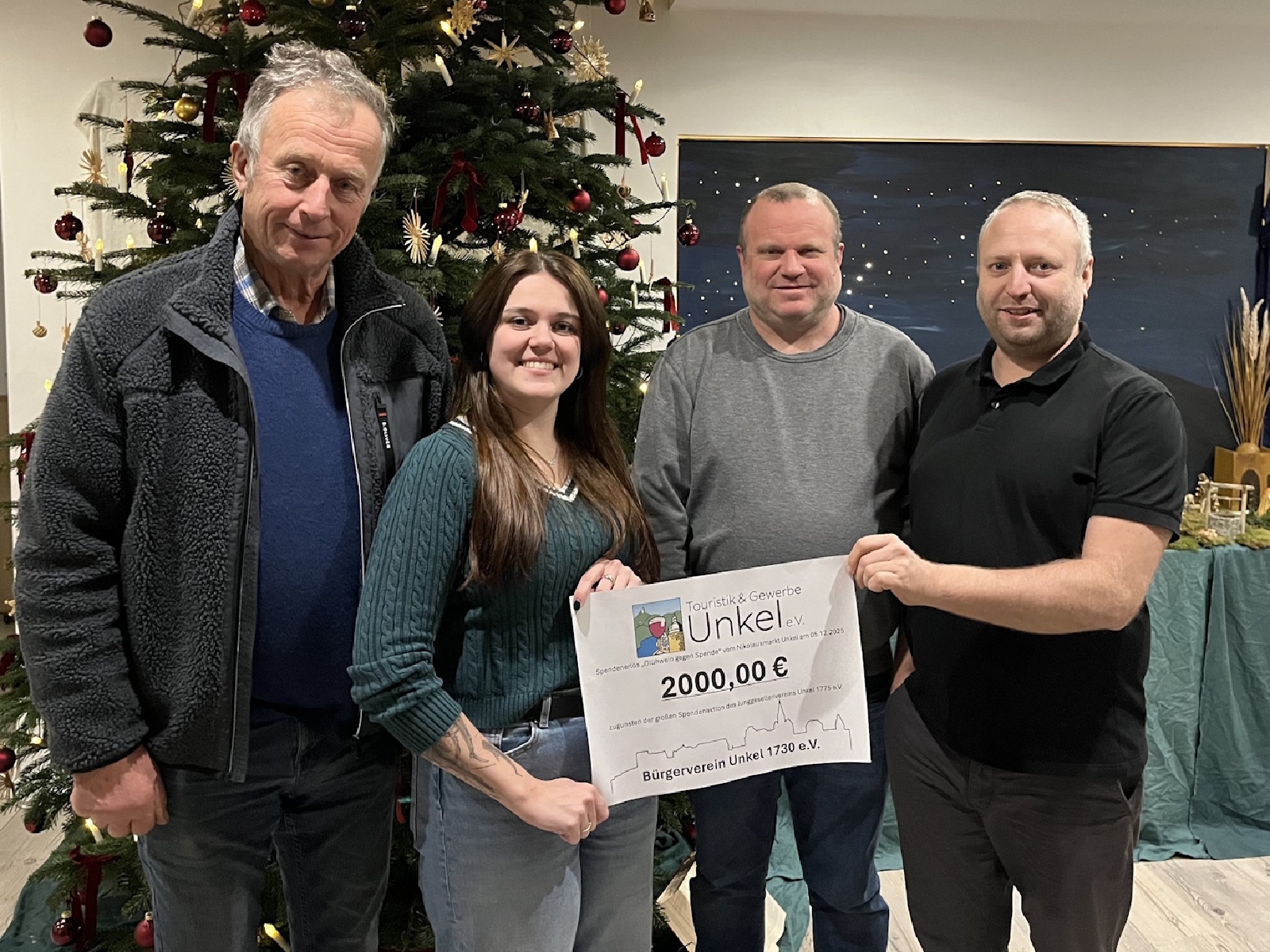 V.l.: Knut von W�lfing (1. Vorsitzender T&G), Aileen Koch (1. Vorsitzende JGV), Martin Bierwirth (Schatzmeister T&G), Georg Schober (1. Vorsitzender BV). (Quelle: Martin Bierwirth)