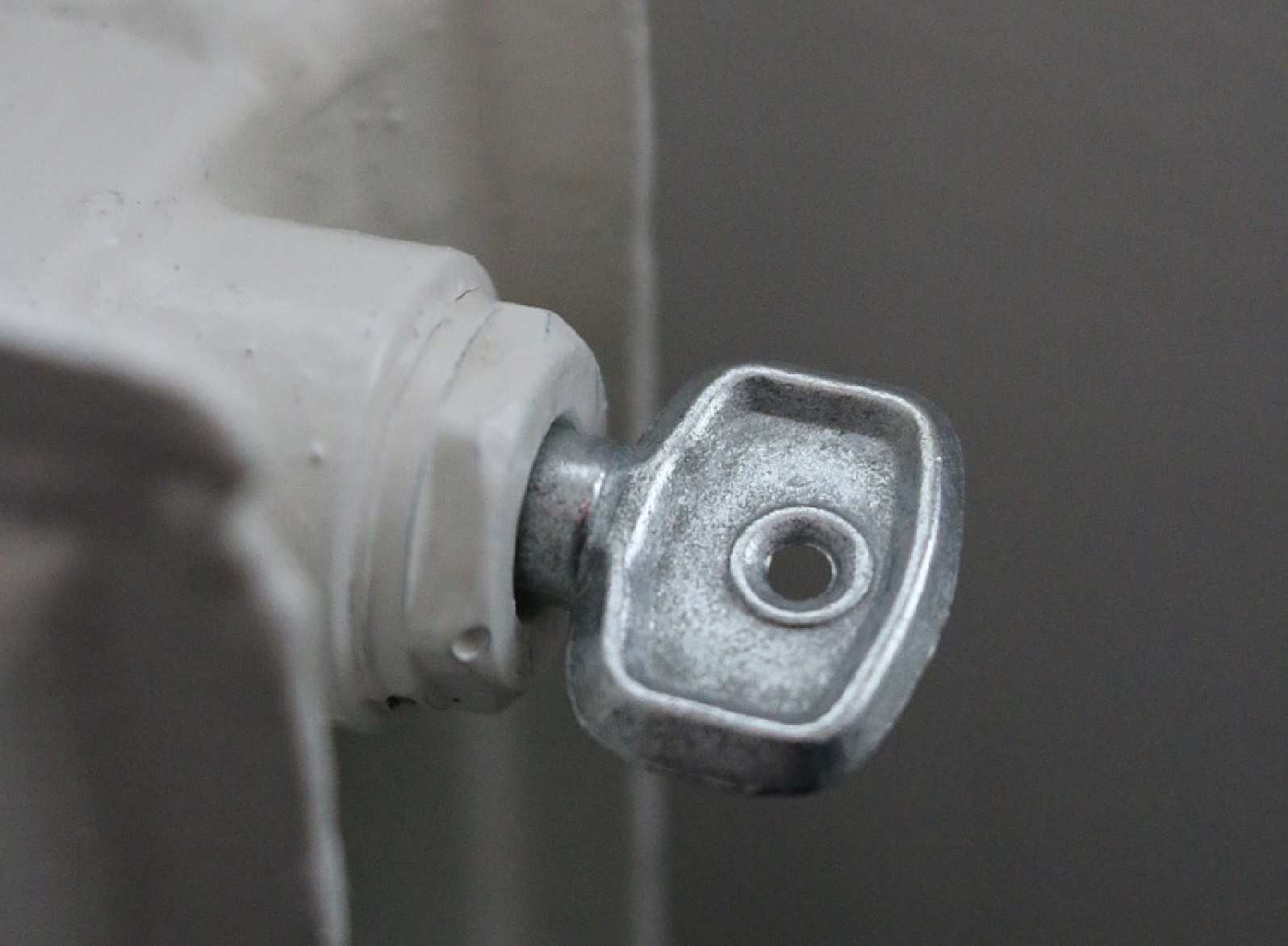 Heizk�rper entl�ften: Effizienzsteigerung oder Energieverschwendung?