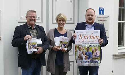 Stadtbrgermeister Andreas Hundhausen, Michaela Sandweg und Franz-Josef Heer stellten das Programm vor. Foto: gw