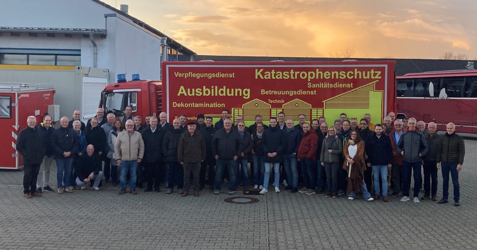 Politprominenz und Einblicke in den Katastrophenschutz