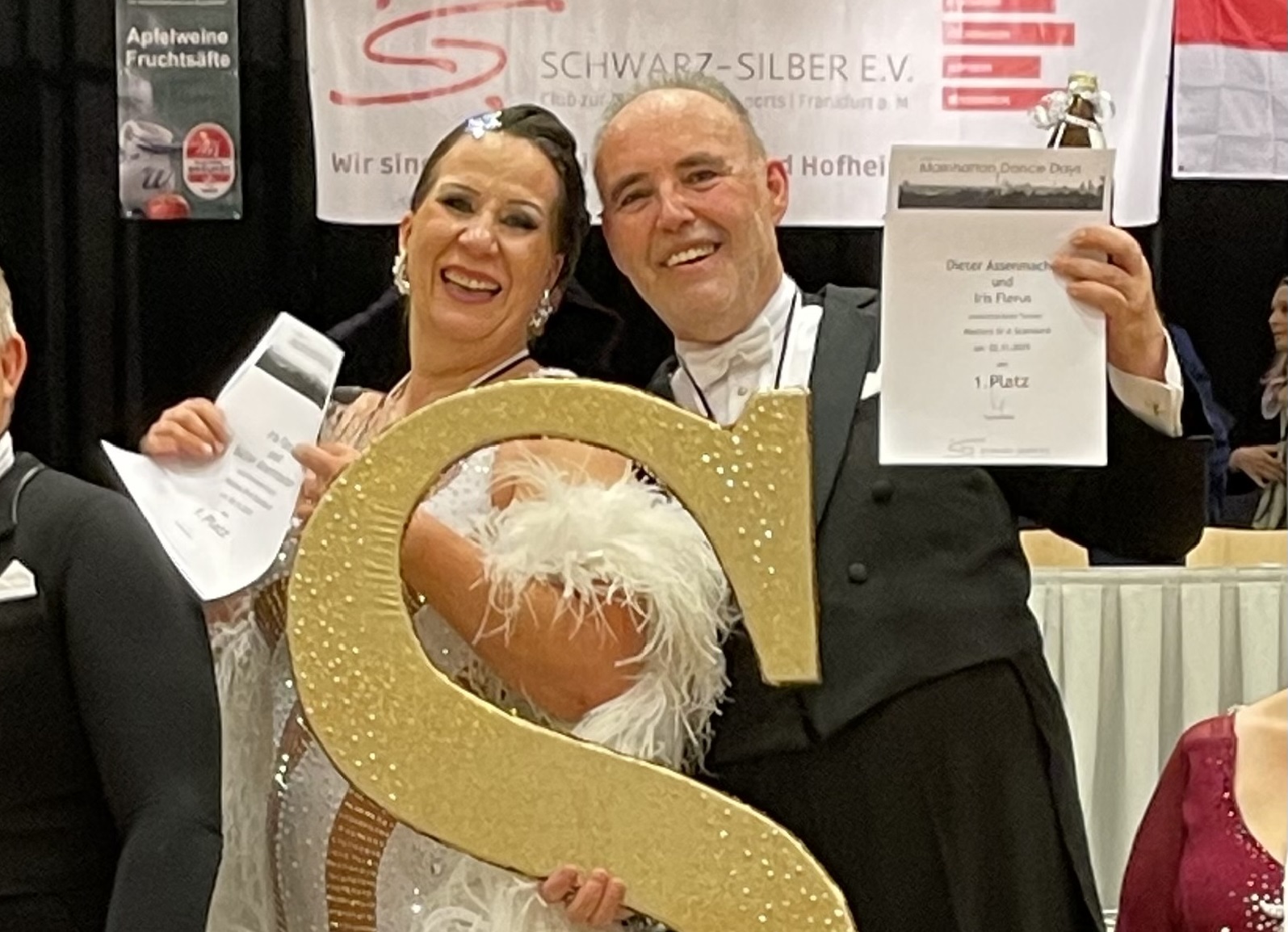 Aufstieg in die Elite: Iris und Dieter tanzen sich an die Spitze