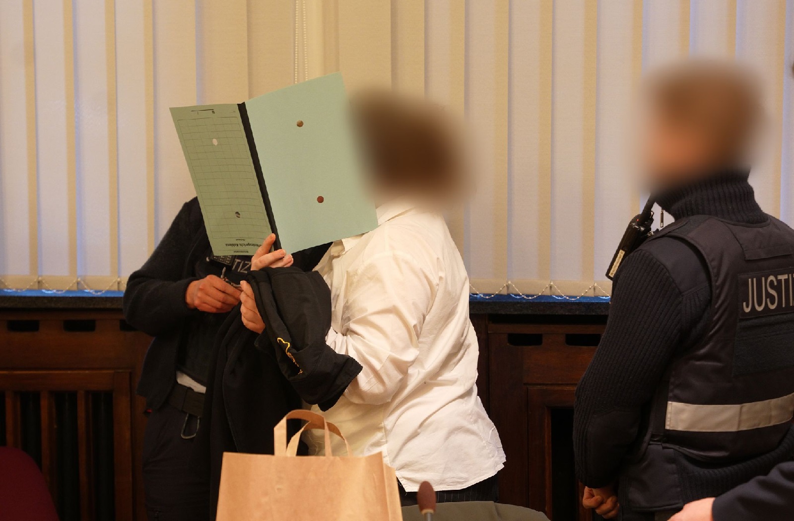 Prozess gegen mutmaliche IS-Anhngerin. (Foto: Thomas Frey/dpa)