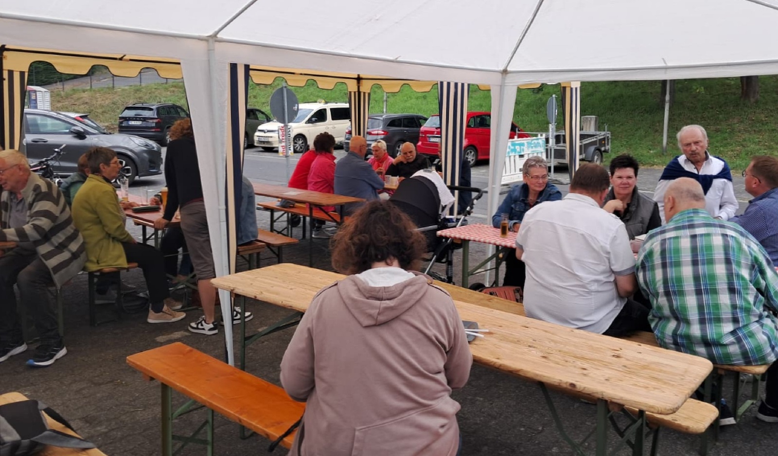 Sommerfest an der Turnhalle am Miesgesweg. (Foto: Yvonne Adams van Beek)