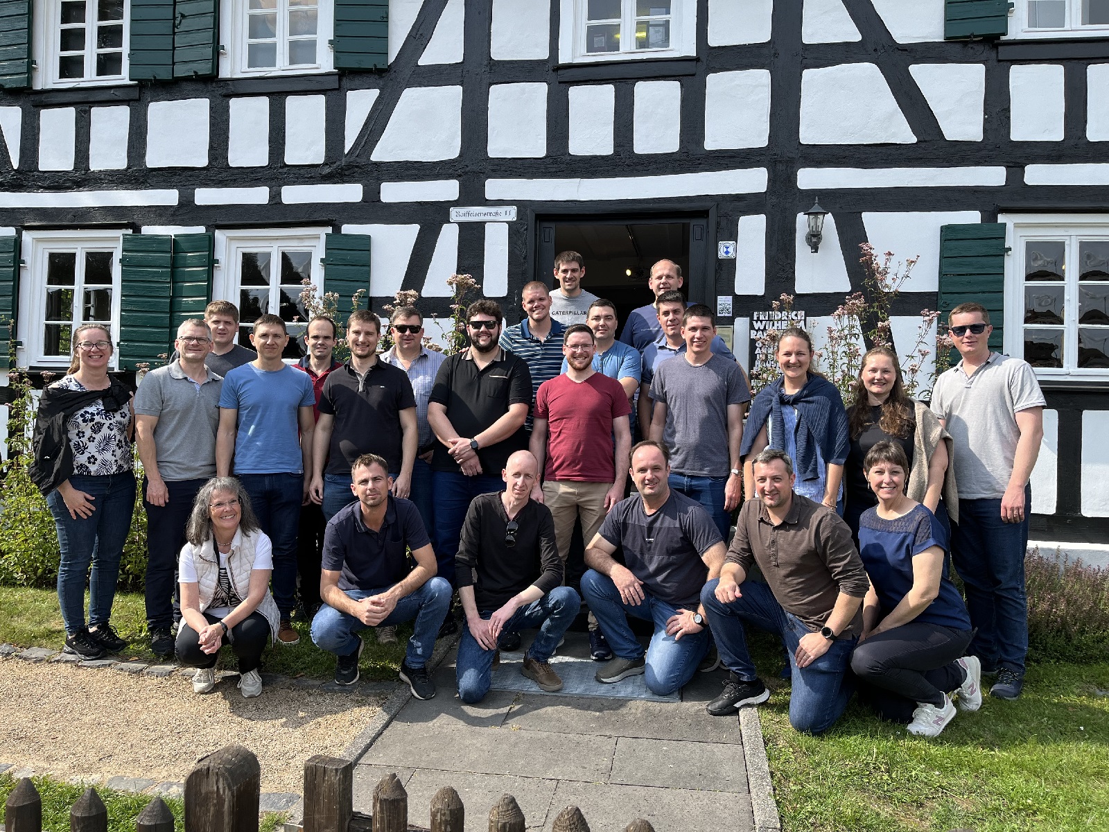 Paraguayer mit deutschen Wurzeln erkunden das Raiffeisenhaus