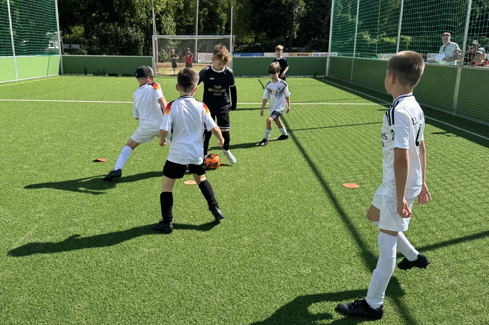 Groes Benefiz-Sportfest in Unkel zieht zahlreiche Besucher an