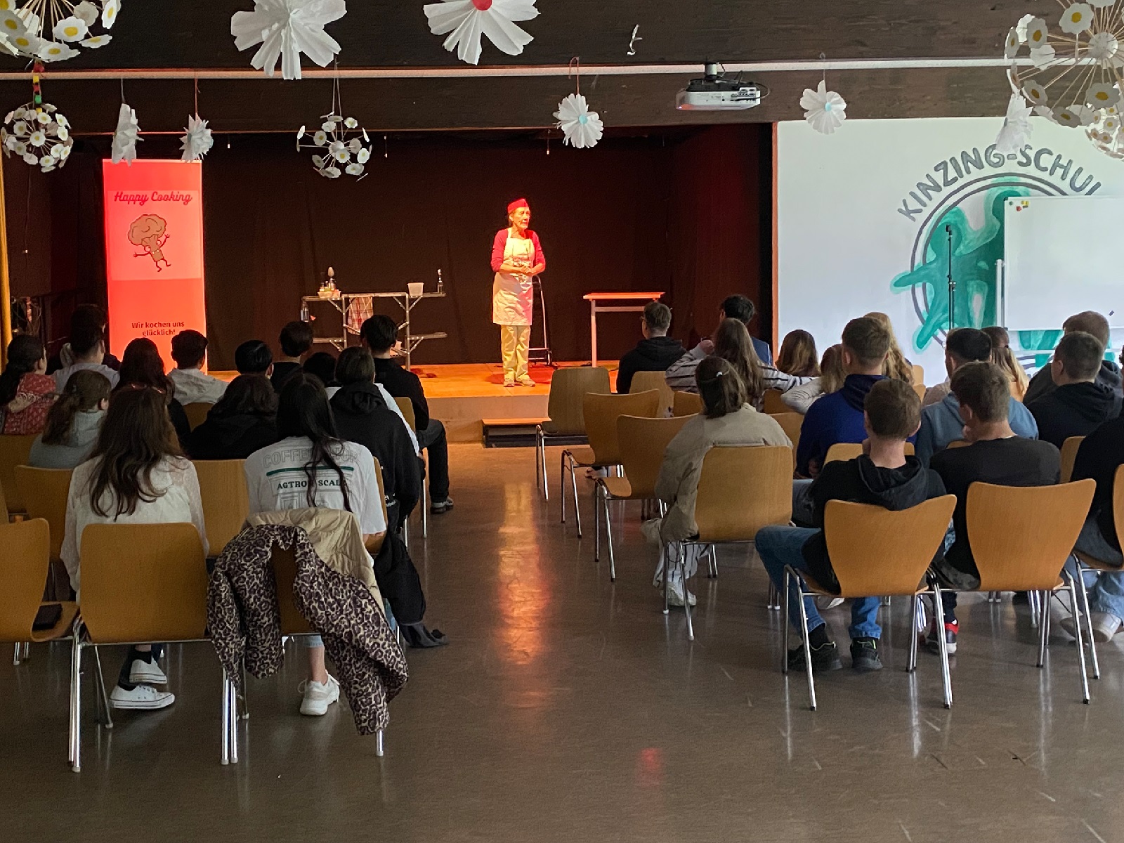 Mit der Schultheatervorstellung Wutbrgerlich wurden Schler der Neuwieder Kinzing-Schule fr das Thema Alltagsrassismus sensibilisiert. (Foto: Marco Schneider)