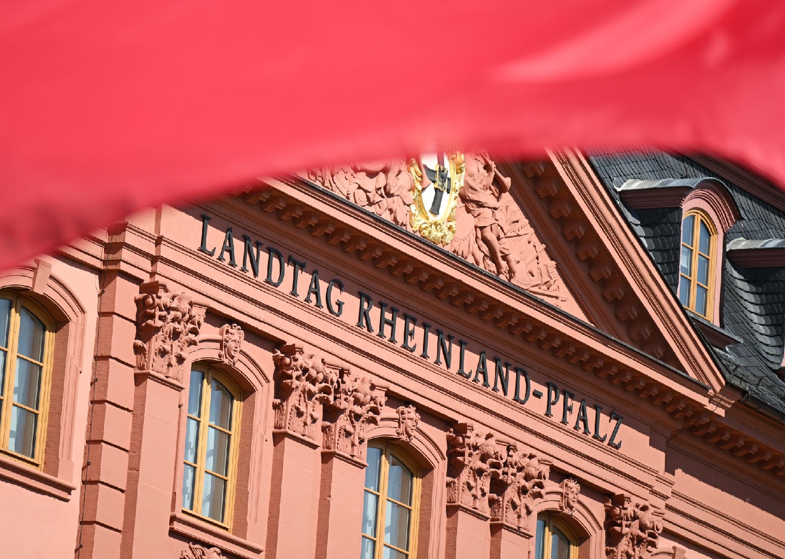 Landesregierung prsentiert Manahmenpaket zum Brokratieabbau