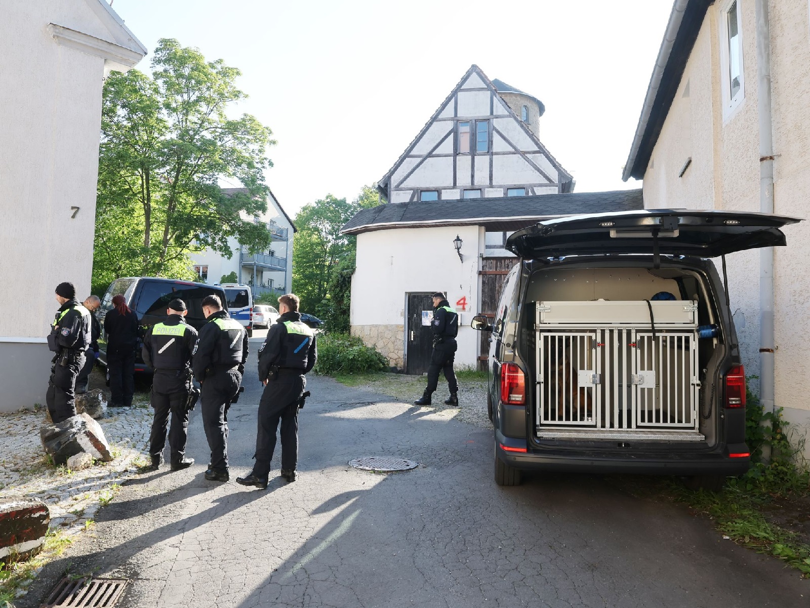 Verbot Reichsbrger-Gruppe - Gera. (Foto: Bodo Schackow/dpa)