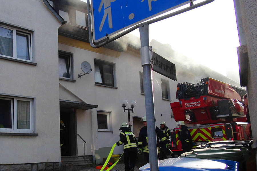 Gebudebrand in Dierdorf schnell im Griff