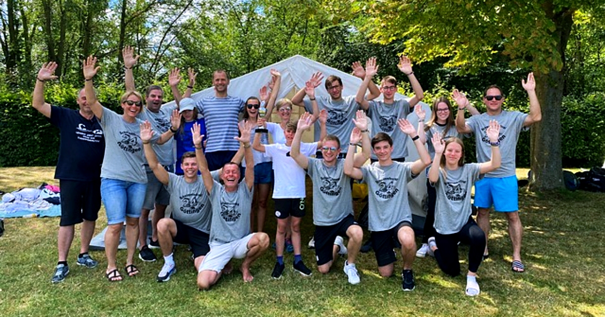 DLRG Altenkirchen holt Pokal beim 24-Stunden-Schwimmen in Gttingen