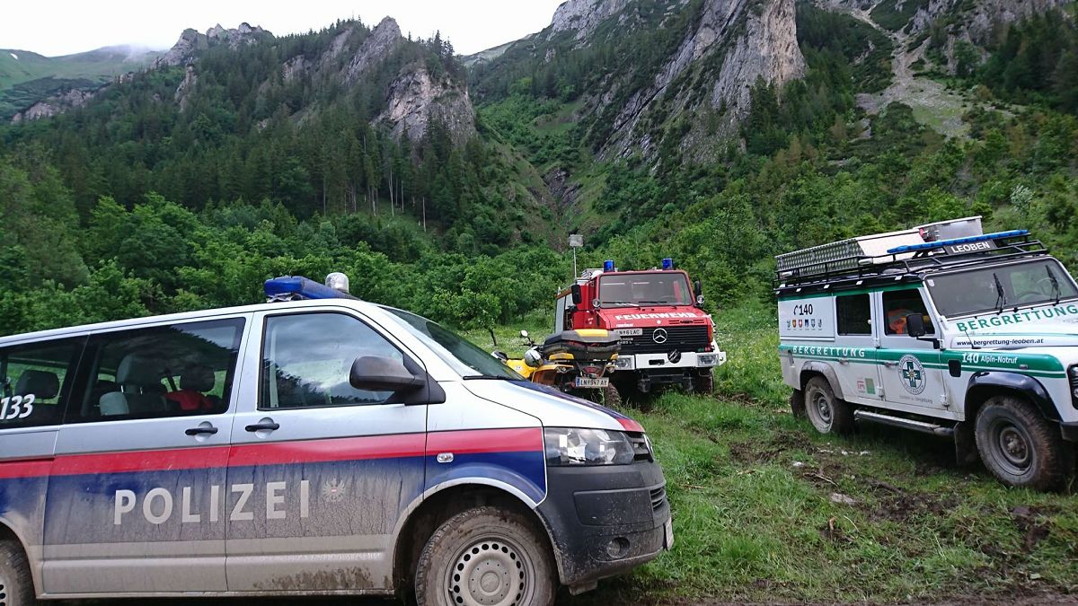 Deutsche Familie aus Bergnot in sterreich gerettet. (Foto: Roland Theny/Filmteam-Austria/apa/dpa)