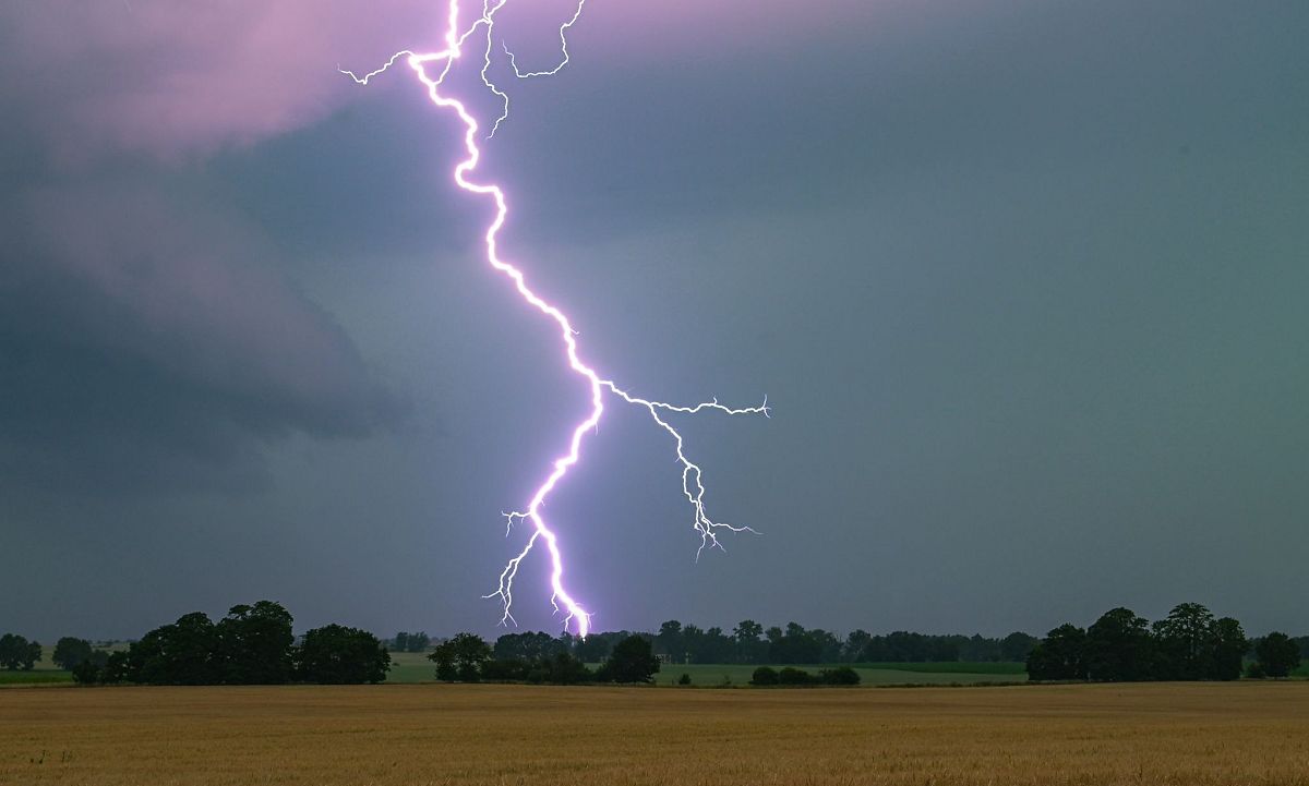 Rheinland-Pfalz im Blitz-Mittelfeld: 22.200 Blitze in zwei Monaten gezhlt