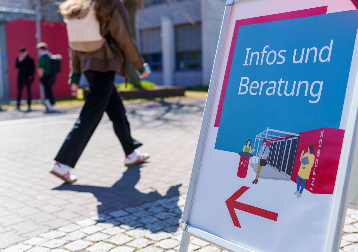 Erstsemester an Universitten in Rheinland-Pfalz: So gelingt der Start ins Studium