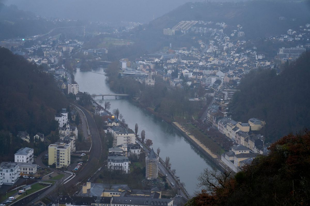 Unbeständiges Wetter in Rheinland-Pfalz: Glättegefahr zu Wochenbeginn