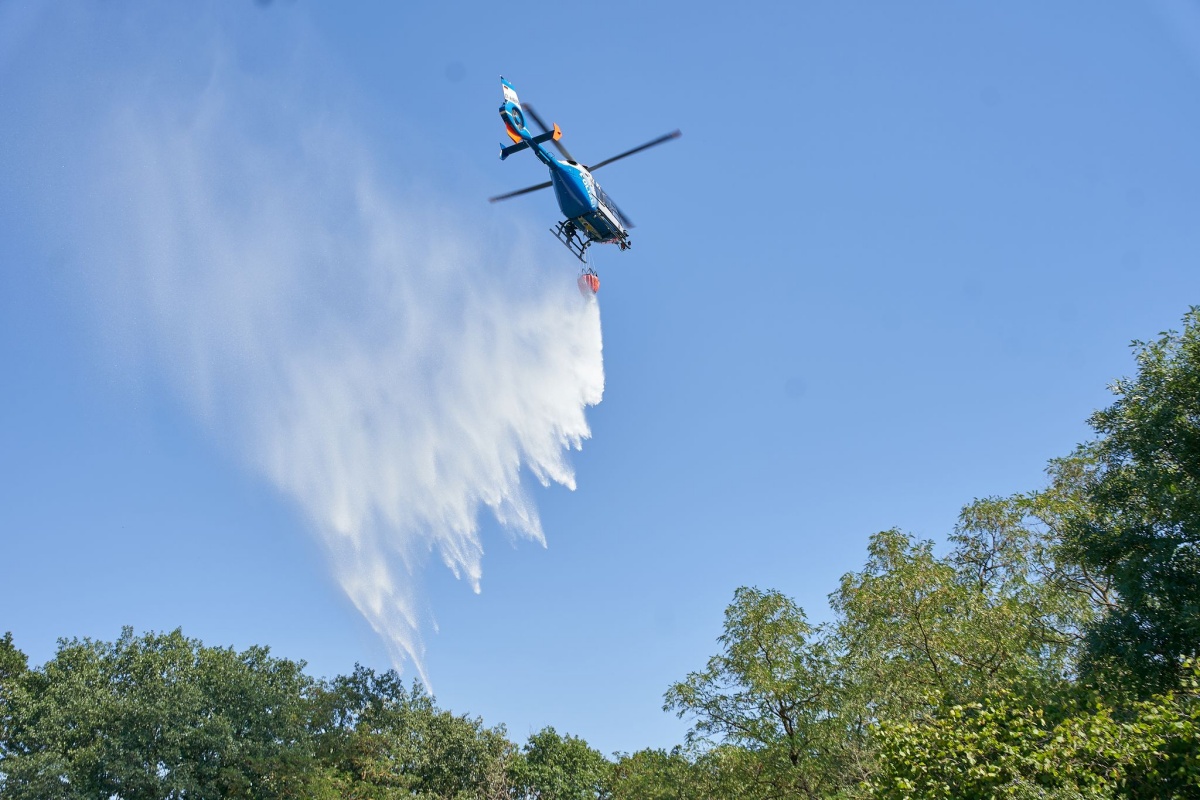 Polizeihubschrauber im Einsatz (Foto: Thomas Frey/dpa)