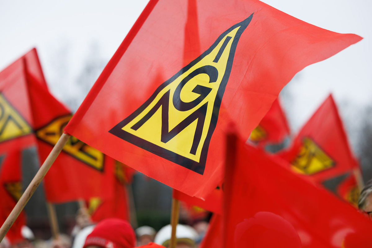 Mehr Geld und mehr Freizeit fr Kfz-Beschftigte in Rheinland-Pfalz