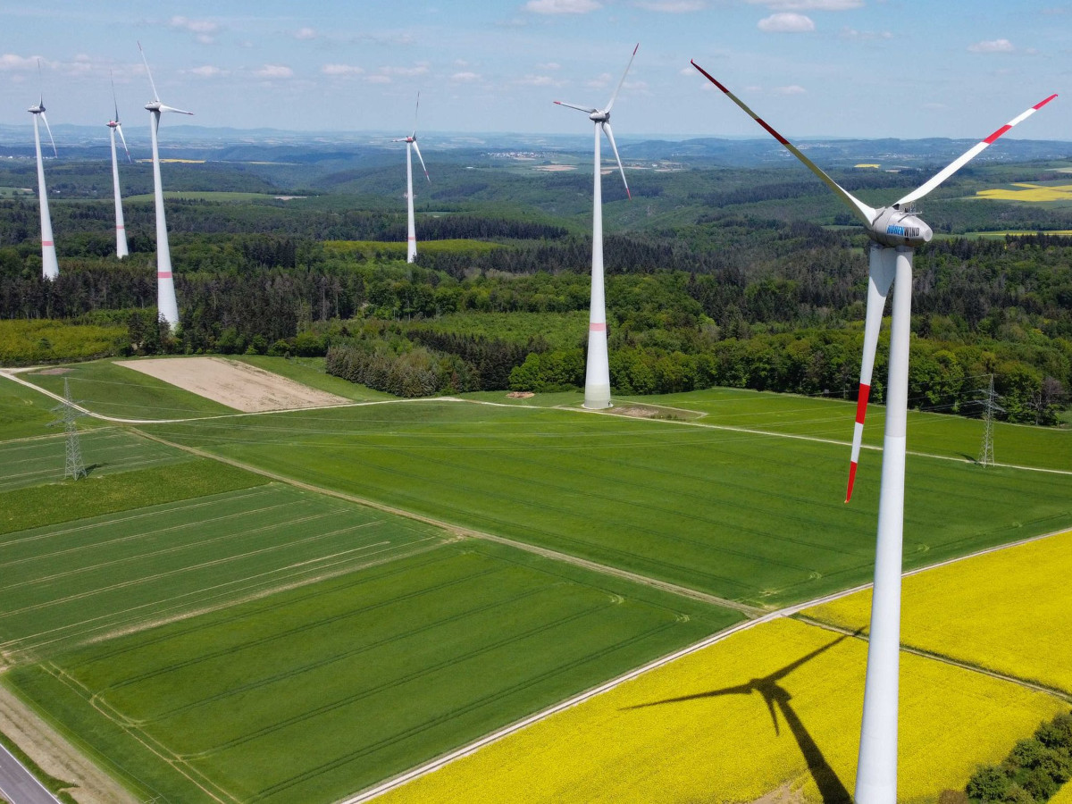 Windenergieausbau in Rheinland-Pfalz. (Foto: Arne Dedert/dpa) 