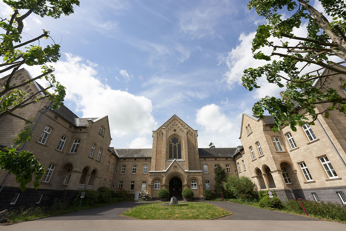 Rhein-Mosel-Fachklinik. Foto: Thomas Frey/dpa