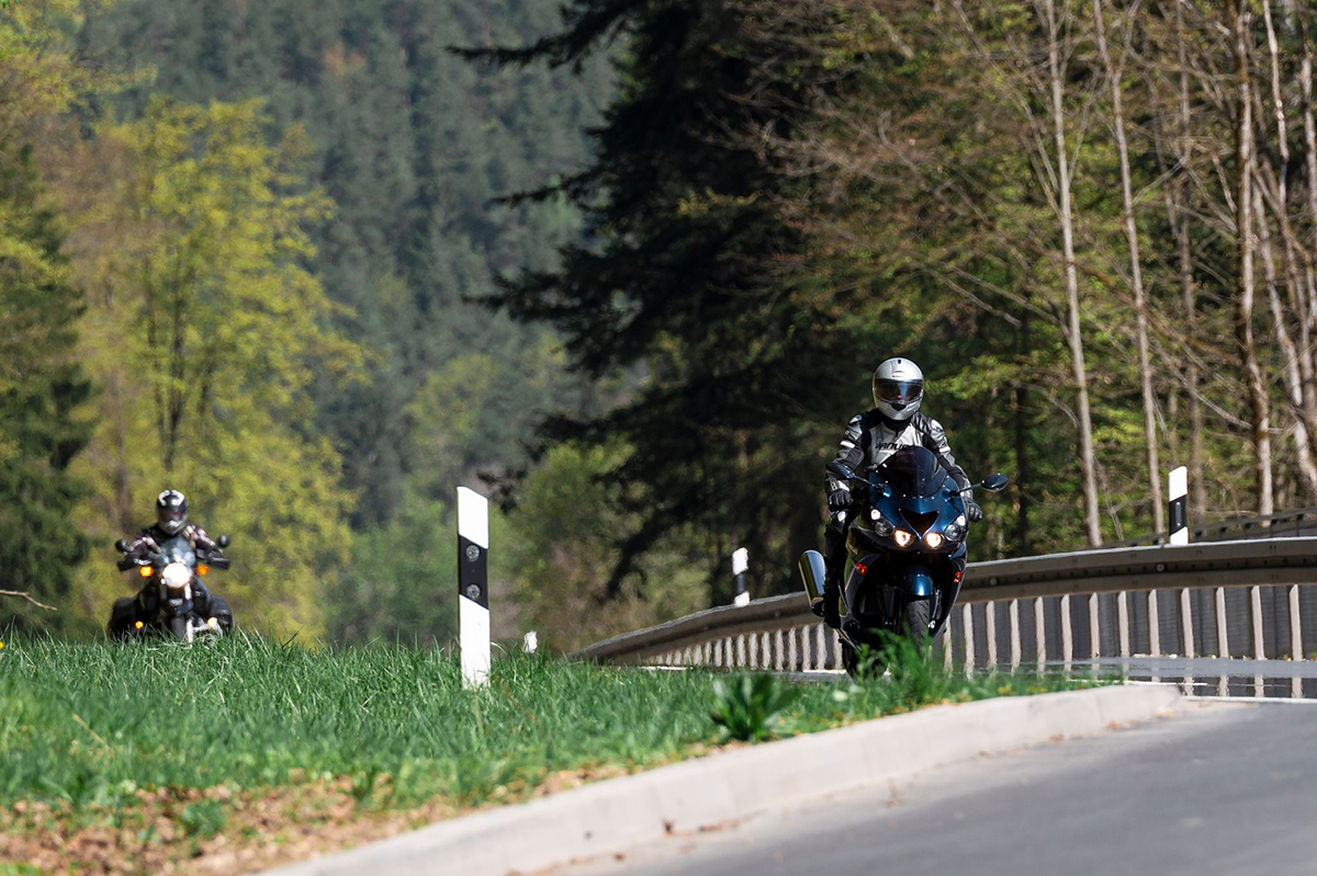 Wieder auf zwei Rädern: Motorrad-Wiedereinsteiger in Rheinland-Pfalz