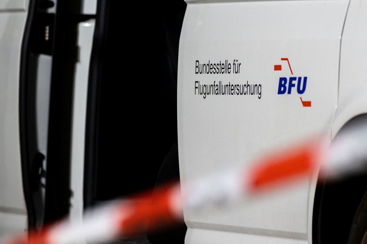 Notlandung auf Garagendach in Koblenz: Bundesstelle untersucht Segelflugunfall