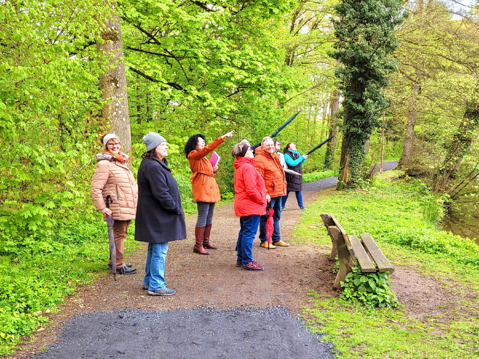 Walk and Talk in Dierdorf: Dialog, Natur und Gemeinschaft trotzen dem Regenwetter