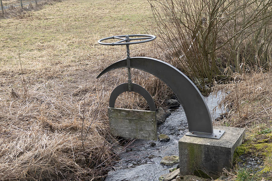 Interessanter Wanderweg durch den Skulpturenpark bei Steinebach