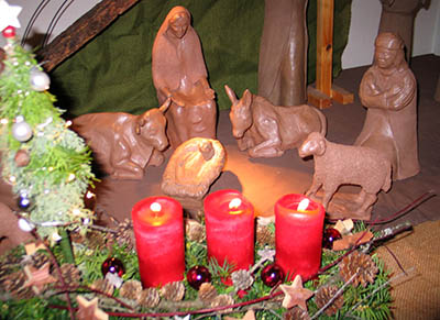 Advent - Adventare - Ankunft: Eine Kerze für vier Advent-Sonntage