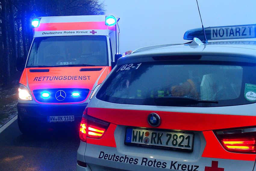 B 256 nach Unfall drei Stunden gesperrt  50.000 Euro Schaden