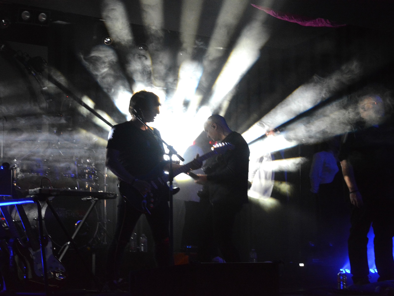 Typisch psychedelisch, aber rockig: "One of these" (Alle Fotos: Wolfgang Rabsch)