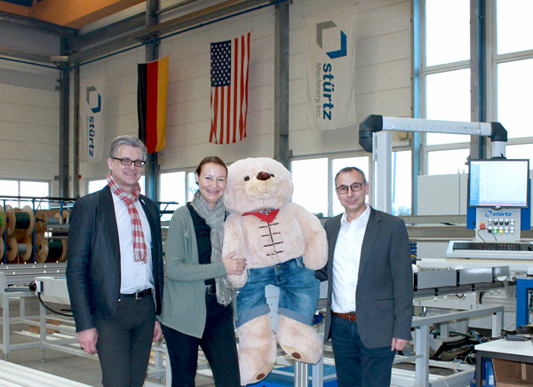 Strtz Maschinenbau spendet zu Weihnachten an kinderherzen 