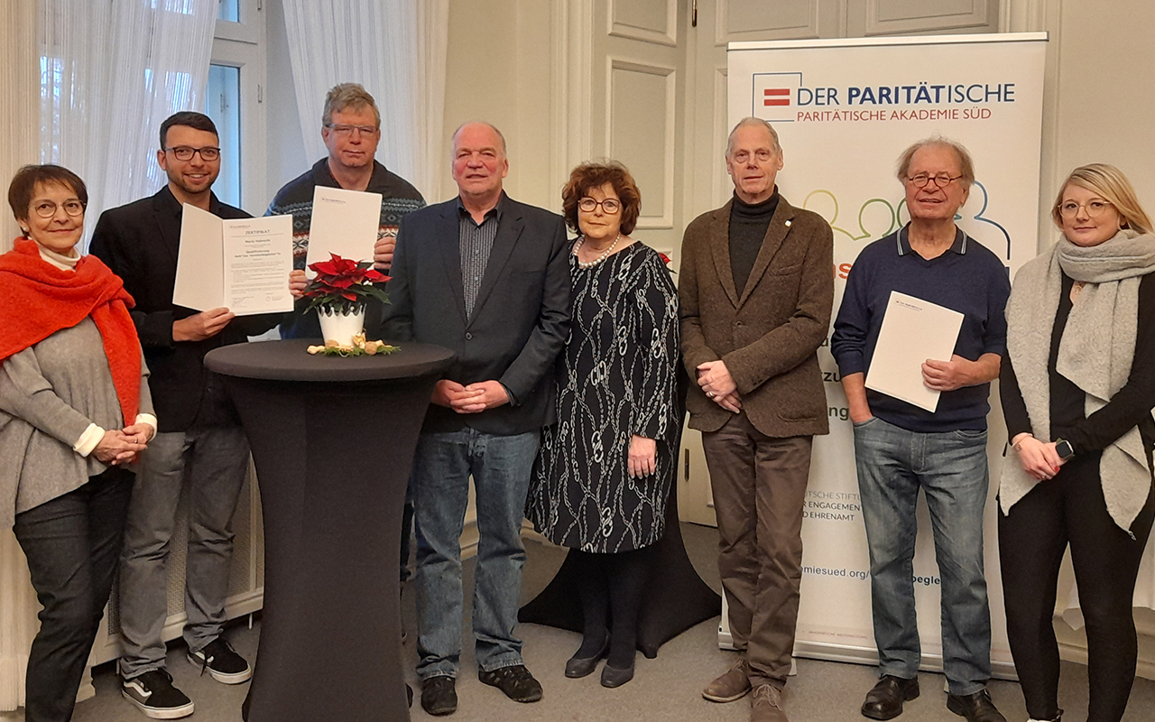 Brunhilde Weber, Mario Habrecht, Andreas Brings, Ralf Baumgarth, Regine Schuster, Winfried W. Weber, Bernd Wobser und Vanessa Hastrich (es fehlen Beate Salz, Michaele Schneider und Sabine Wollin). (Foto: GFB)