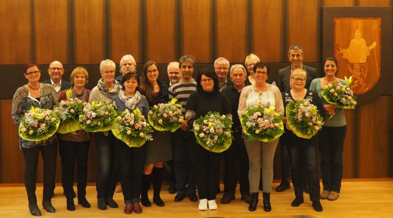 Brgermeister Kessler hatte Dienstjubilare und Geburtstagskinder des Jahres 2018 in den groen Rathaussaal geladen. Foto: privat