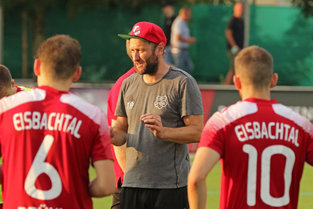 Trainer Marco Reifenscheidt. Foto: Andreas Egenolf, Eisbachtaler Sportfreunde
