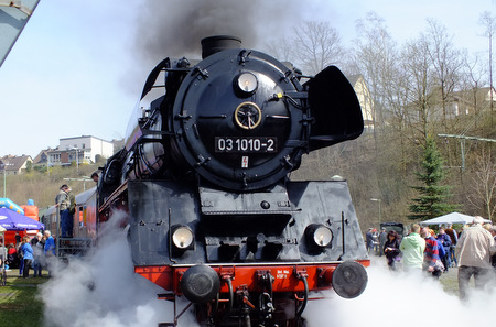 Anlsslich ihrer Jubilumsfahrt zu ihrem 30. Geburtstag machen die Eisenbahnfreunde Treysa auch Station in der Region. (Foto: Verein)