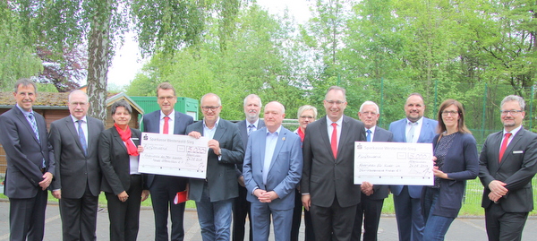 Sparkassenstiftung hat ein Herz fr Kinder in der Region