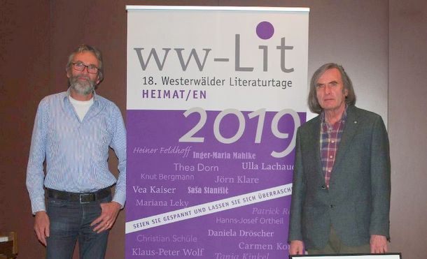 Heiner Feldhoff (rechts) und sein Bruder Martin waren zu Gast bei den Westerwlder Literaturtagen in Altenkirchen. (Foto: Hans-Josef Born)