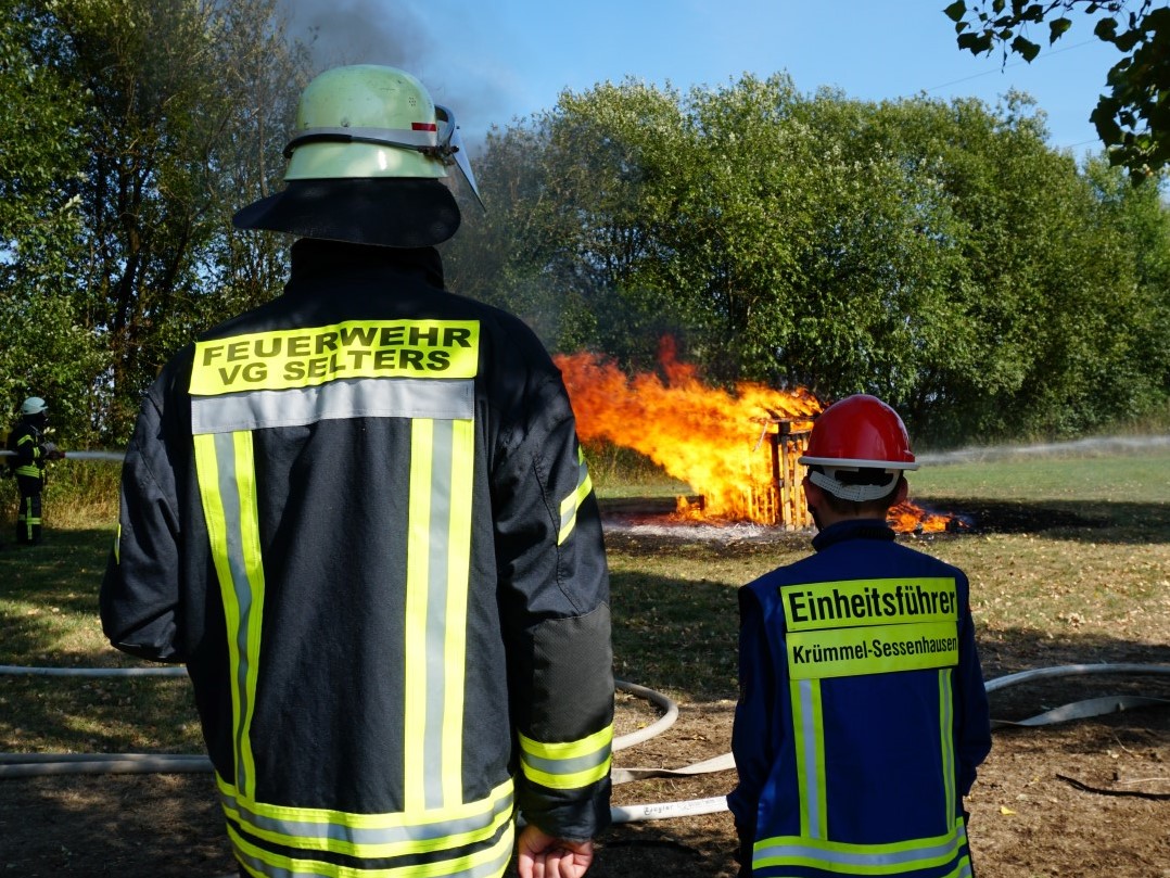 Nachwuchsarbeit der Feuerwehr. (Fotoquelle: Frderverein der Freiwilligen Feuerwehr Krmmel/Sessenhausen)