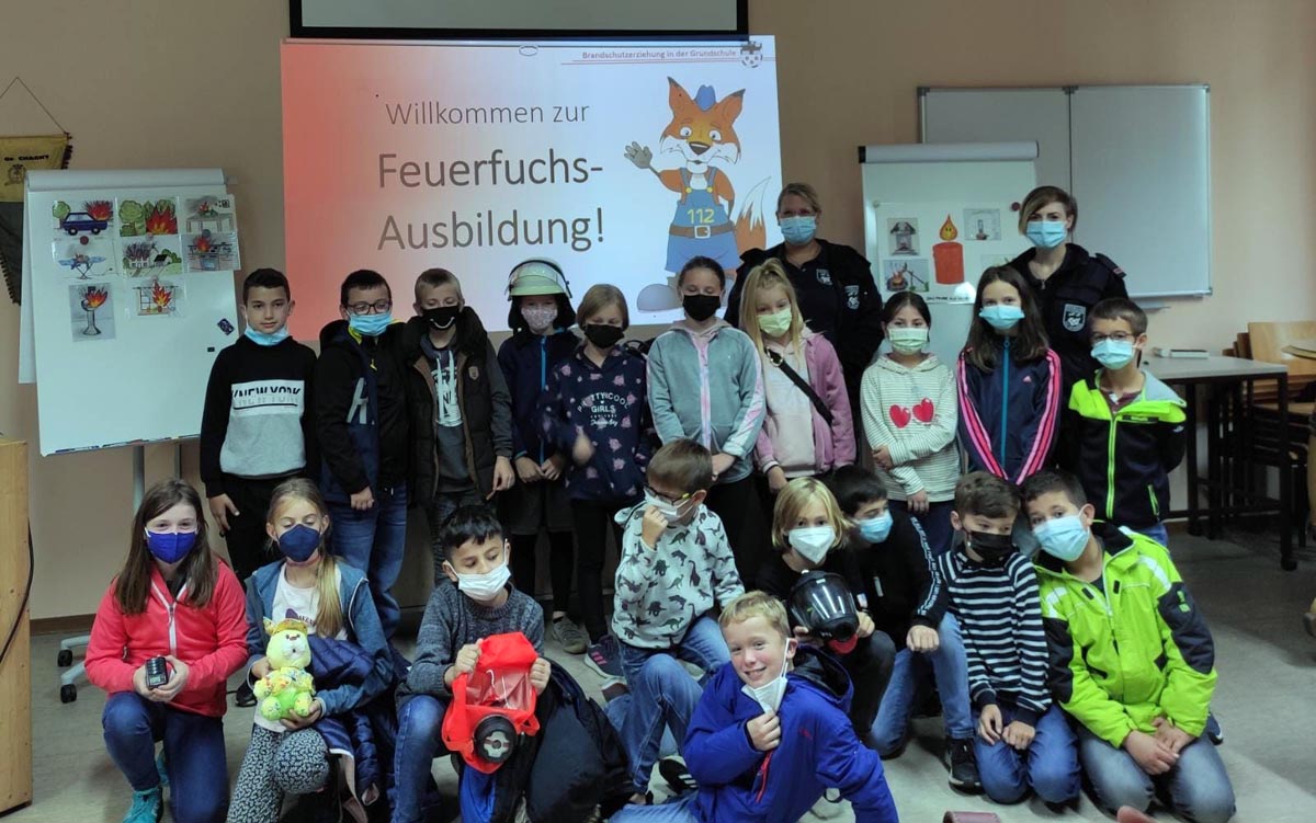 Neue Feuerfchse gibt es an der Franziskus-Grundschule Wissen (Bild: Schule) 