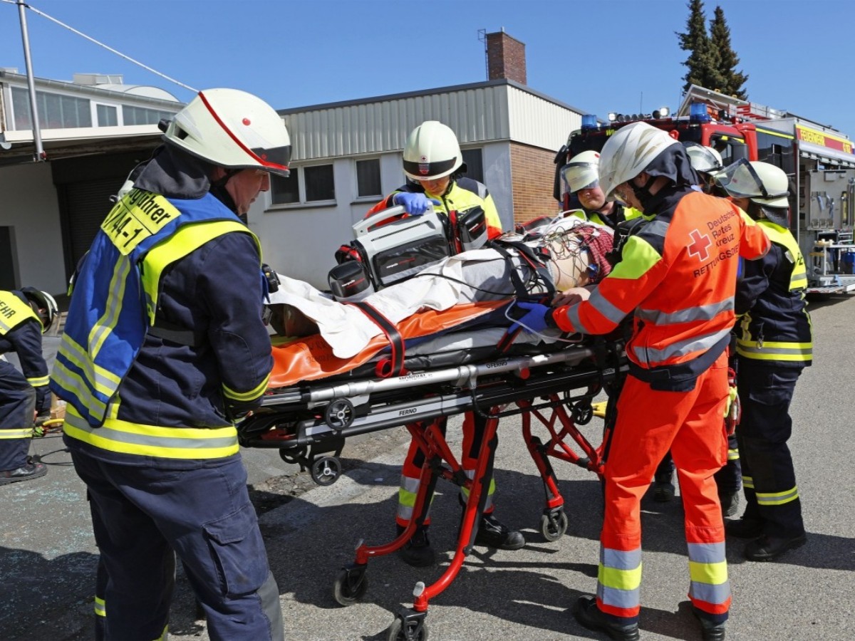 Gemeinsame Notfall�bung (Fotos: Thomas Huberty, Wehrleiter Feuerwehr VG Wirges)