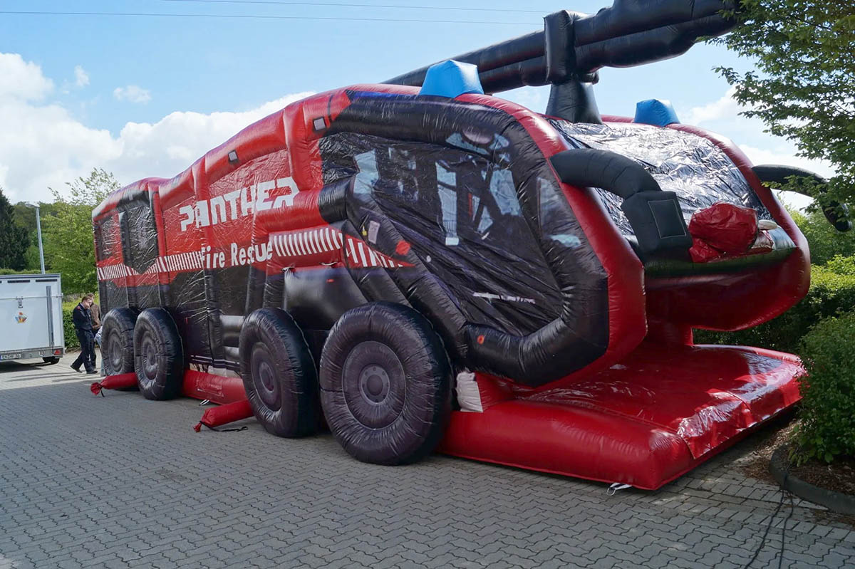 Diese riesige Hpfburg kommt nach Gromaischeid. Foto: Veranstalter
