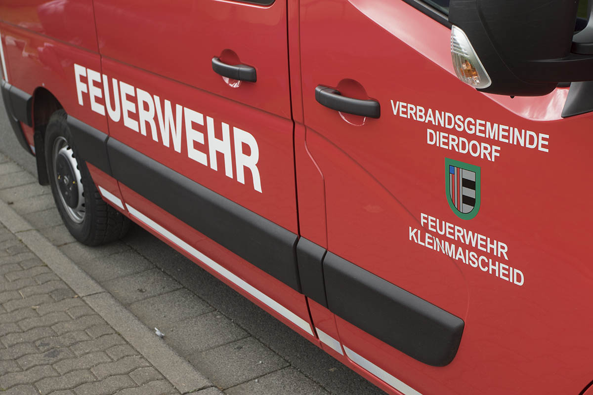 Feuerwehr Kleinmaischeid rettet abgestrzten Hund