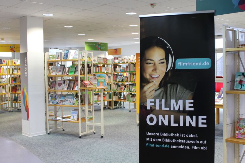 Die Stadtbibliothek Montabaur hat ihr Angebot um Filme erweitert. Foto: VG Montabaur